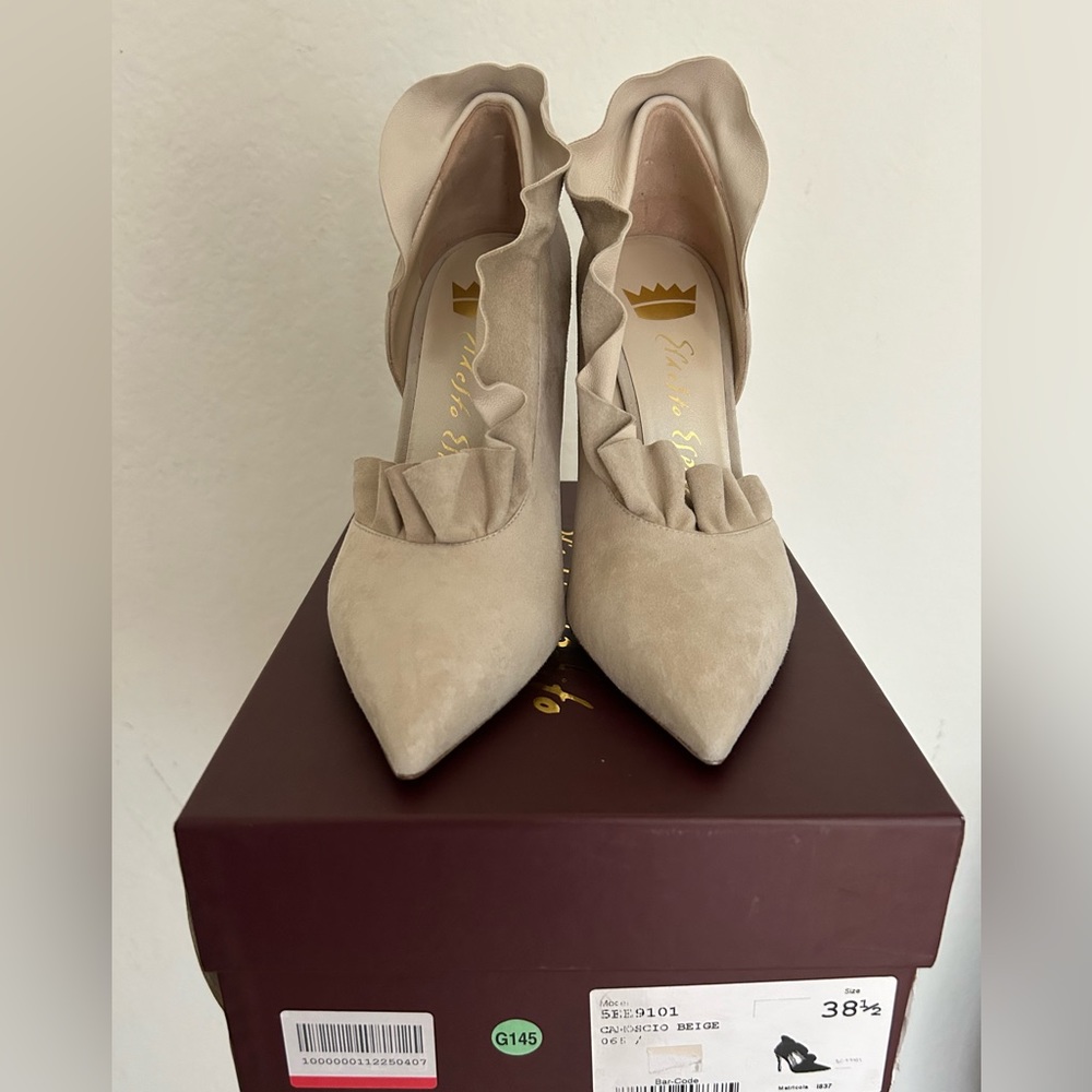 Ernesto Esposito Suede Ruffle Embellishment High Heels Size 8.5, Beige, New